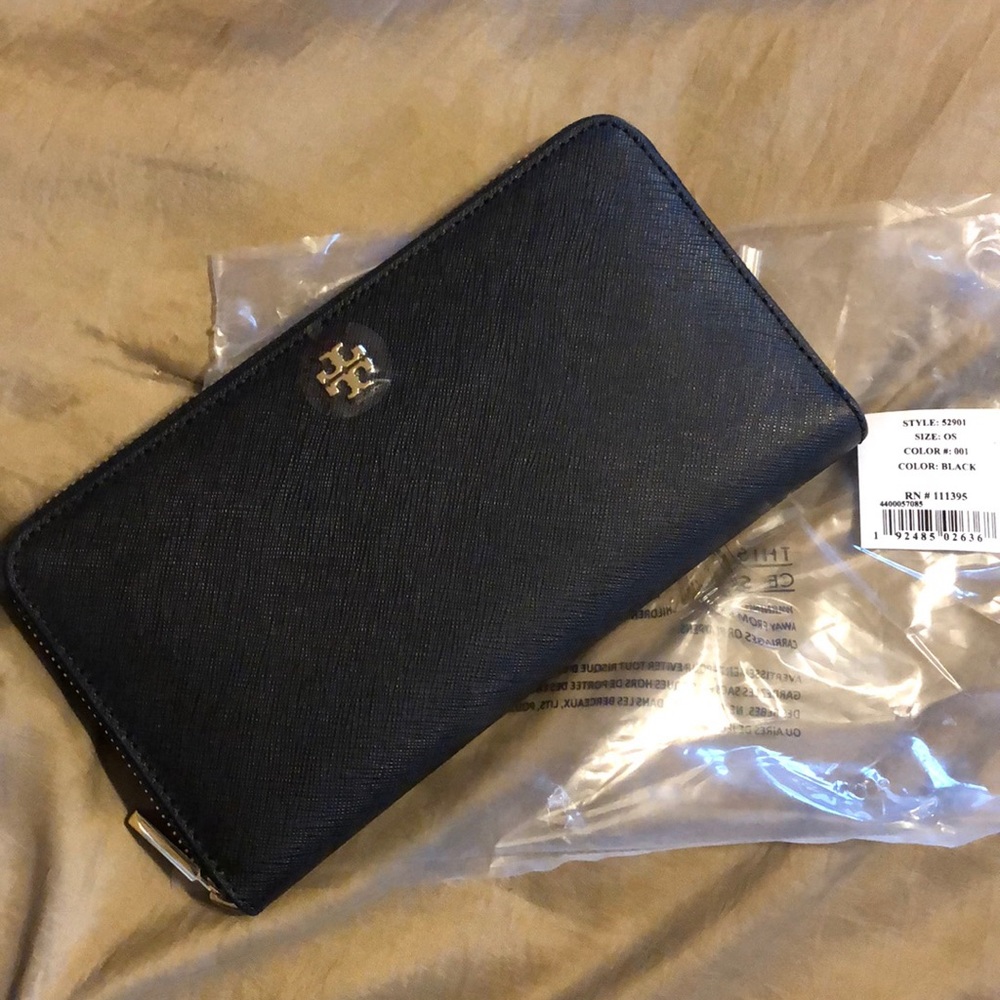Tory Burch wallet